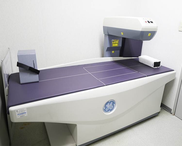 最新鋭の骨密度測定装置「DXA（デキサ）」